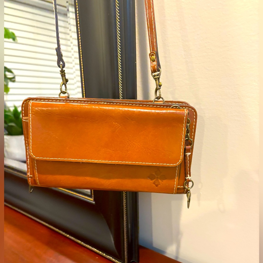 Patricia Nash- Crossbody - SUPER NICE!!!!!